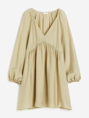 Volume long sleeve A-line v-neck dress